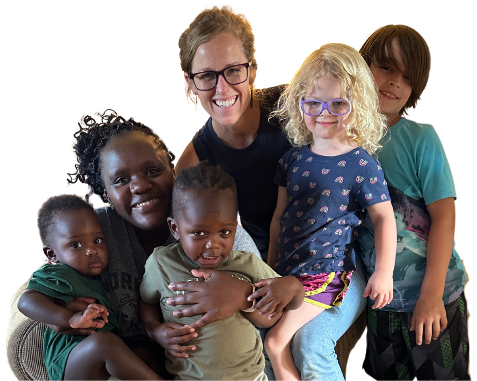 Kujali International Media. Image of Irene and her two children, and Sydney and her two children, sitting together and smiling for a photograph.